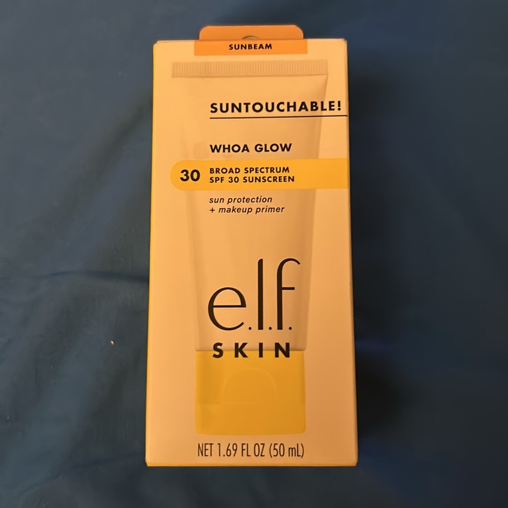 Suntouchable Whoa Glow Broad Spectrum SPF 30 Sunscreen in Sunbeam.. NIB..